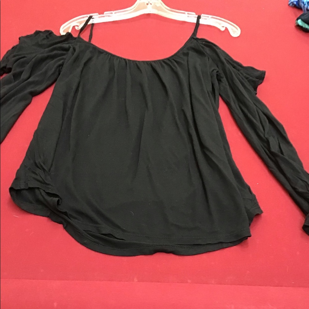 New Bird and Vine ruffled cold shoulder top